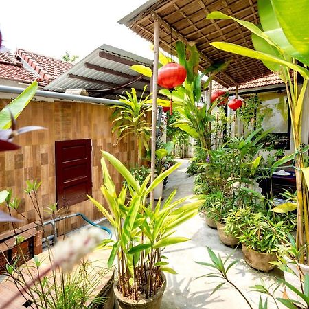 Pink Beach Homestay Hoi An Esterno foto